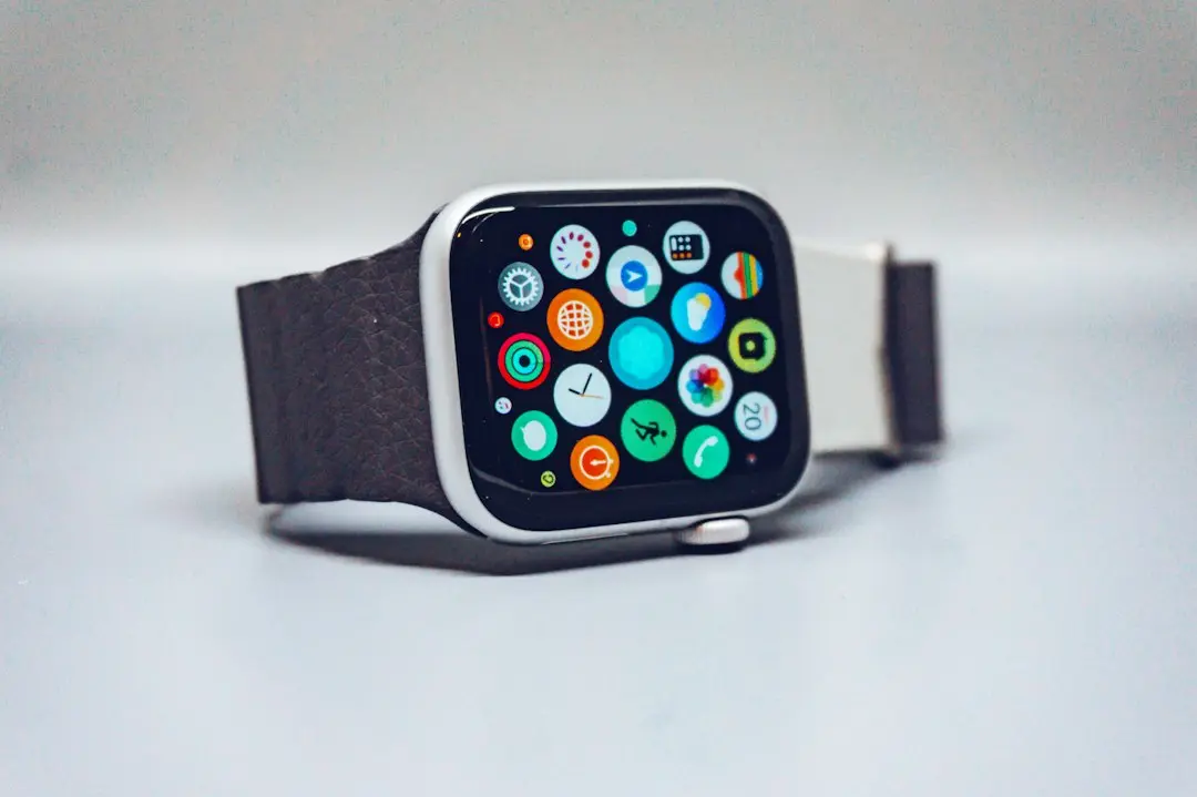 Apple Watch Ultra: Cum a devenit „gigantul” de la încheietură noul standard