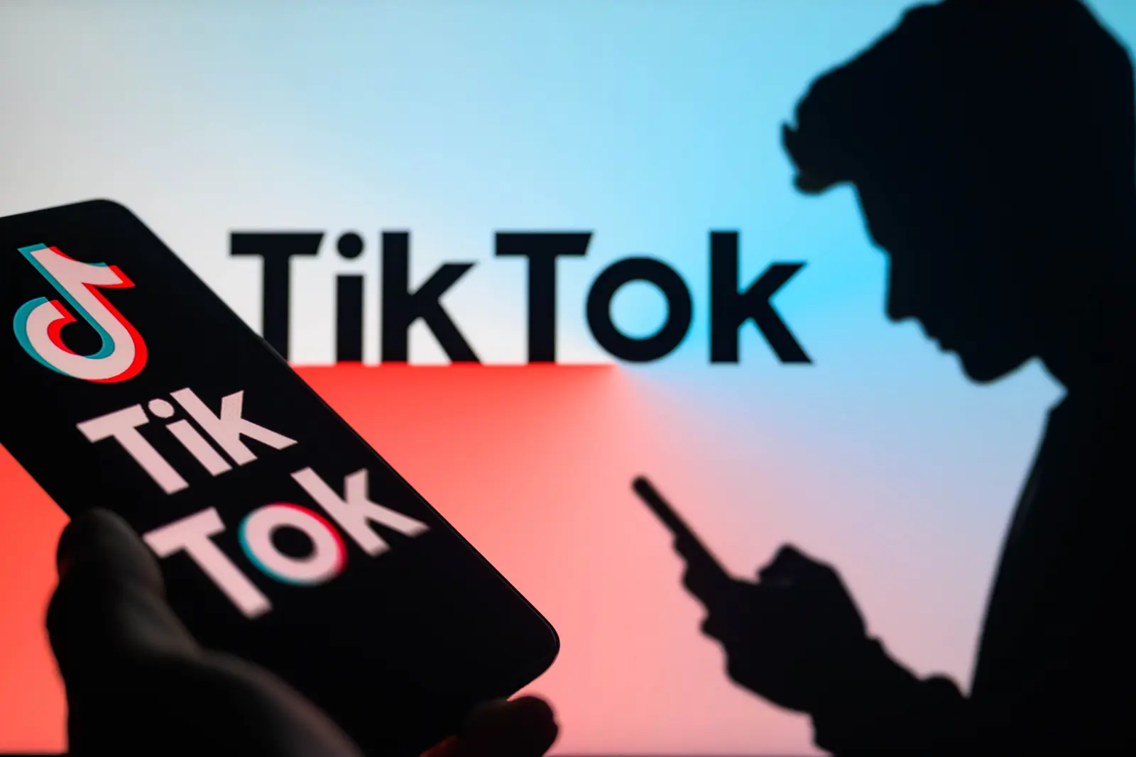 Investigație: Cum au ignorat directorii TikTok avertismentele interne privind siguranța copiilor
